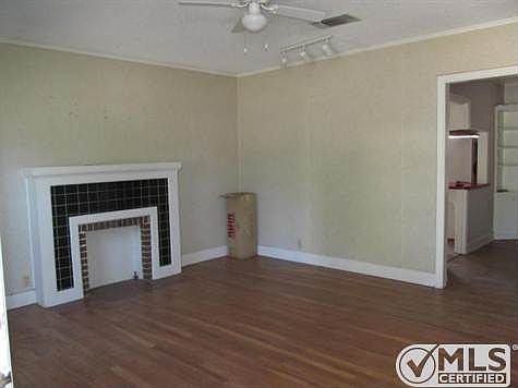 2nd image of 1006 La Monte Dr