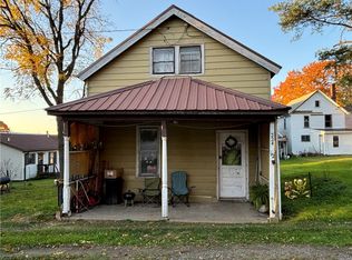 224 1/2 Hacker St, Kane, PA 16735
