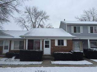 423 Mallview Ln, Bolingbrook, IL 60440