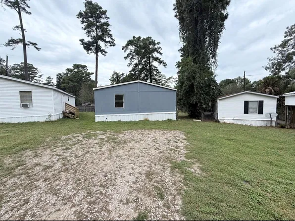 13416 Commander Cir, Willis, TX 77318