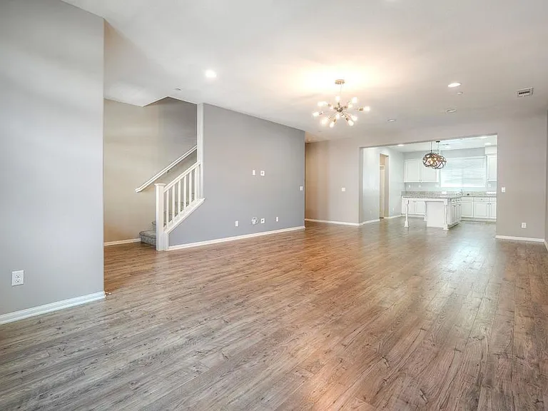 477 Prosperity Dr — Photo 13