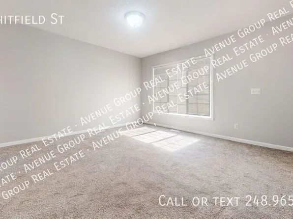 65 Whitfield St, Pontiac, MI 48342