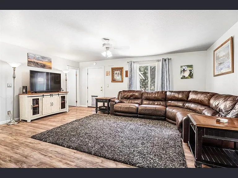 16033 Aqua Rd — Photo 10