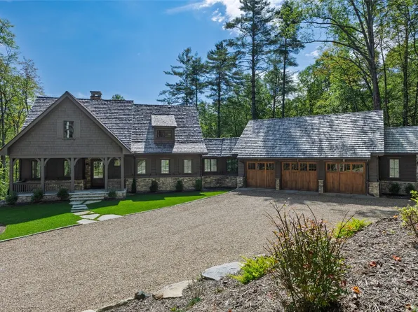 77 Eastland Lane, Cashiers, NC 28717