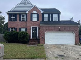 418 Lake Shores Dr, Portsmouth, VA 23707