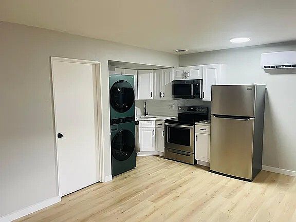 4th image of 4156 Folsom Ave #17565553