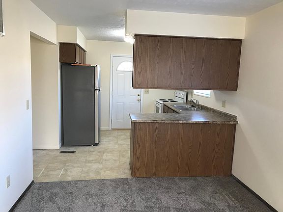 4th image of 1141 Redbluff Dr