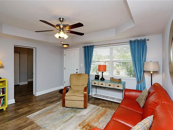 5th image of 1215 Palm St