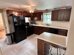 57 Winslow St, Gardner, MA 01440