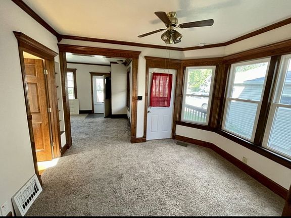 5th image of 404 Caroline St #404