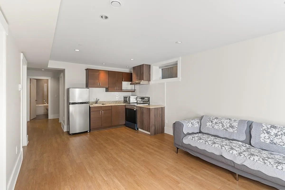 2 bed, 780 sqft, $1,400 — Photo 3