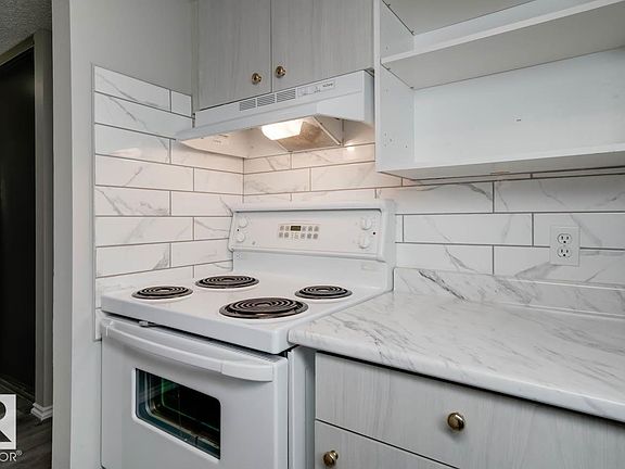 4th image of 600 Kirkness Rd NW #220