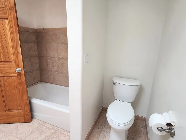 520 Lolita St — Photo 12