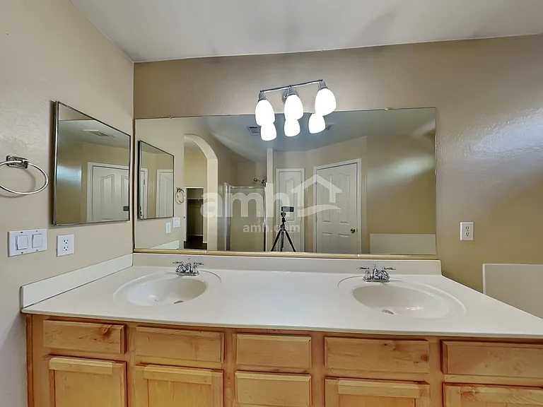 3537 E Murrieta Rd — Photo 10
