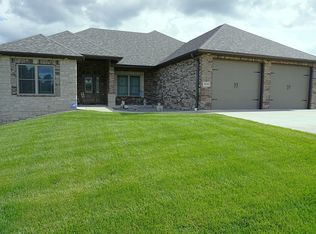5515 New Frontier Dr, Jefferson City, MO 65109