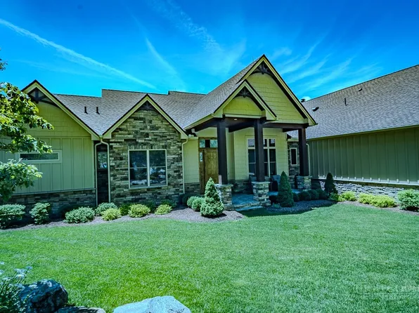 534 Farm Loop Road, Banner Elk, NC 28604