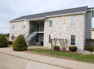 2501 W Clinton St APT D, Goshen, IN 46526