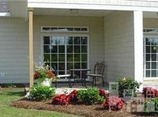 102 Thrasher Bld #4, Hampstead, NC 28443