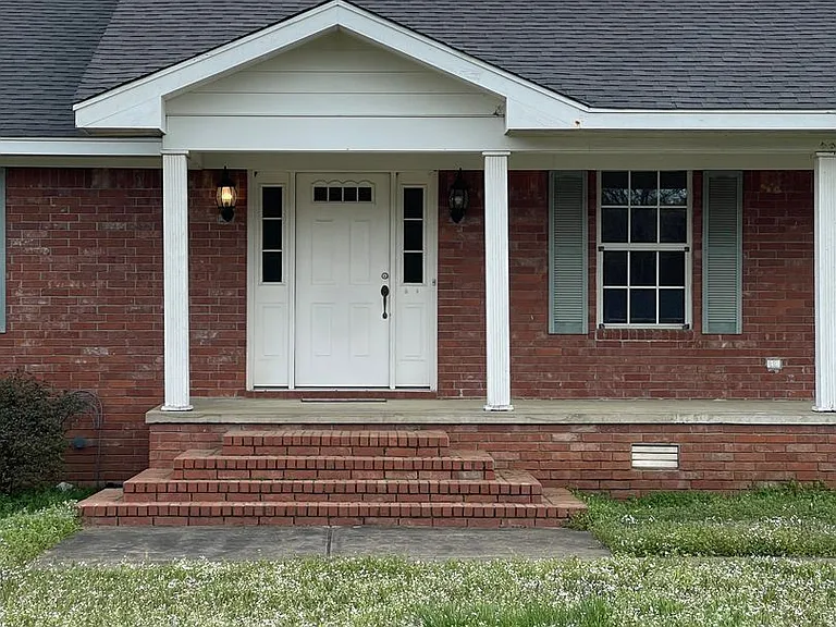 12313 Jacksonville Cato Rd N — Photo 2