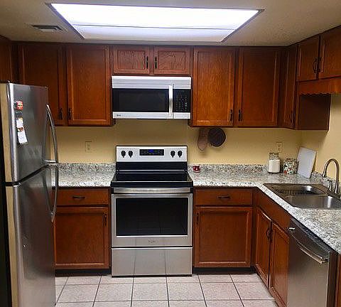 2nd image of 925 S Placita Guarina