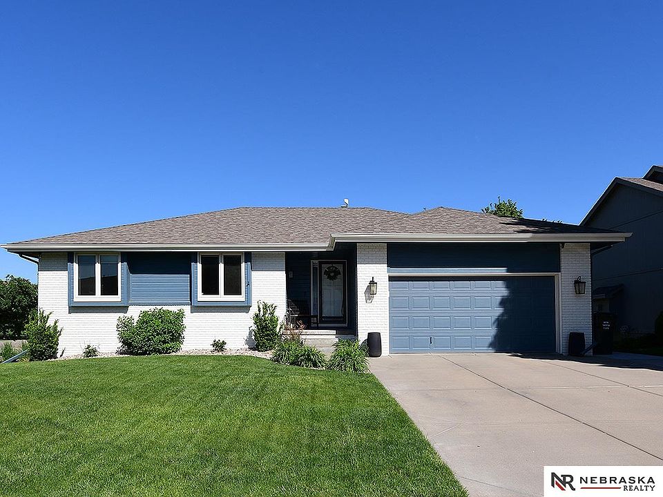 1st image of 21890 Plum Creek Dr
