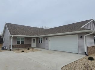 3826 Tripp Rd, Janesville, WI 53548