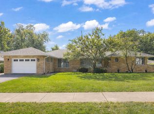 2245 Hawthorne Rd, Homewood, IL 60430