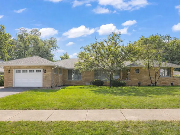 2245 Hawthorne Rd, Homewood, IL 60430