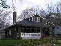 1st image of 437 E Chapin St