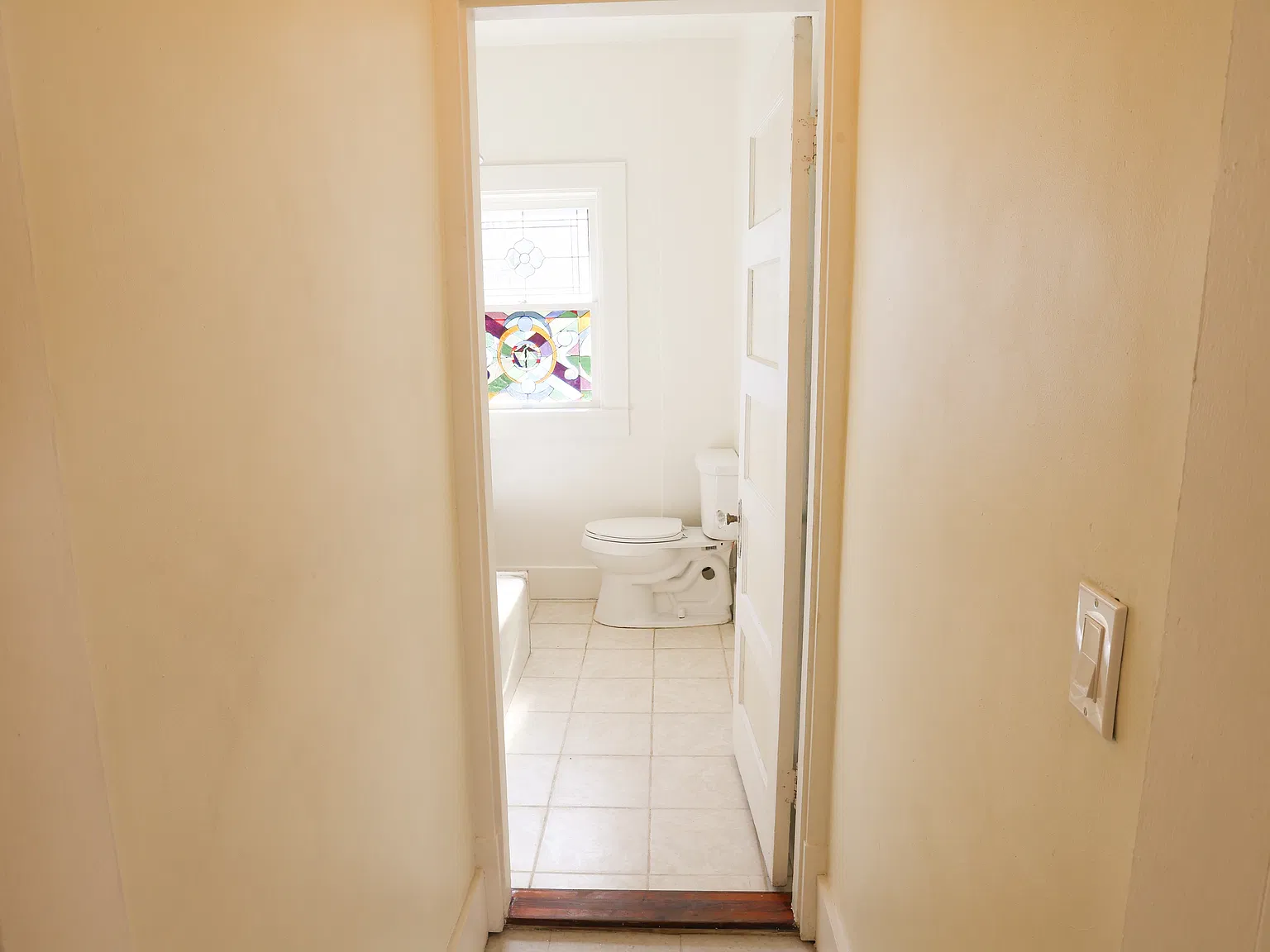3 bed, 1090 sqft, $2,949 — Photo 4