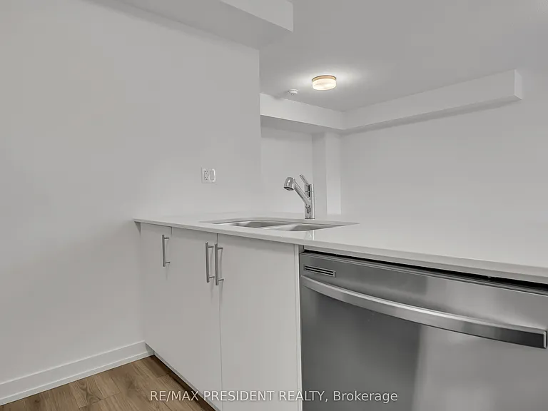 940 David St N #81 — Photo 13