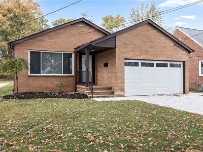 3826 W 210th St, Fairview Park, OH, 44126