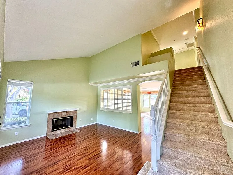 3 bed, 2.5 bath, 1543 sqft, $3,595 — Photo 2