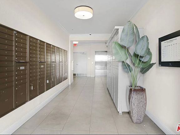 4th image of 360 W Avenue 26
