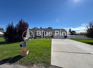 9478 Garden Grove Ln, Idaho Falls, ID 83401