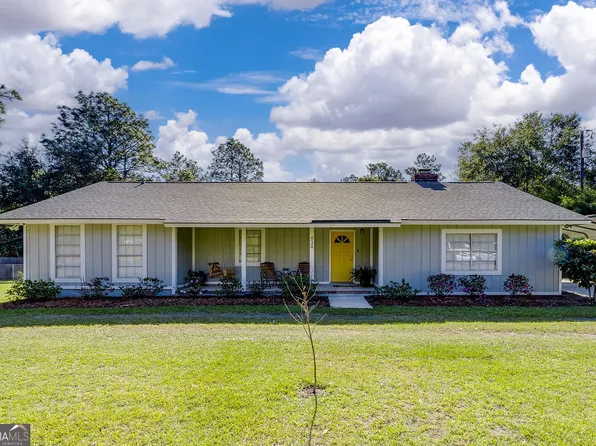 434 Deerfield Rd E, Bloomingdale, GA 31302