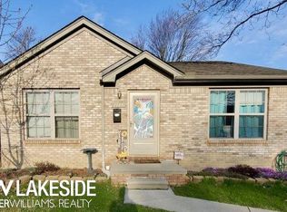 22441 Normandy Ave, Eastpointe, MI 48021