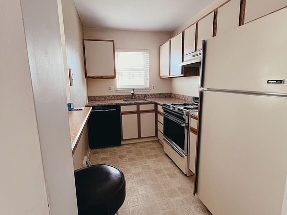 5th image of 9270 Jamison Ave #A