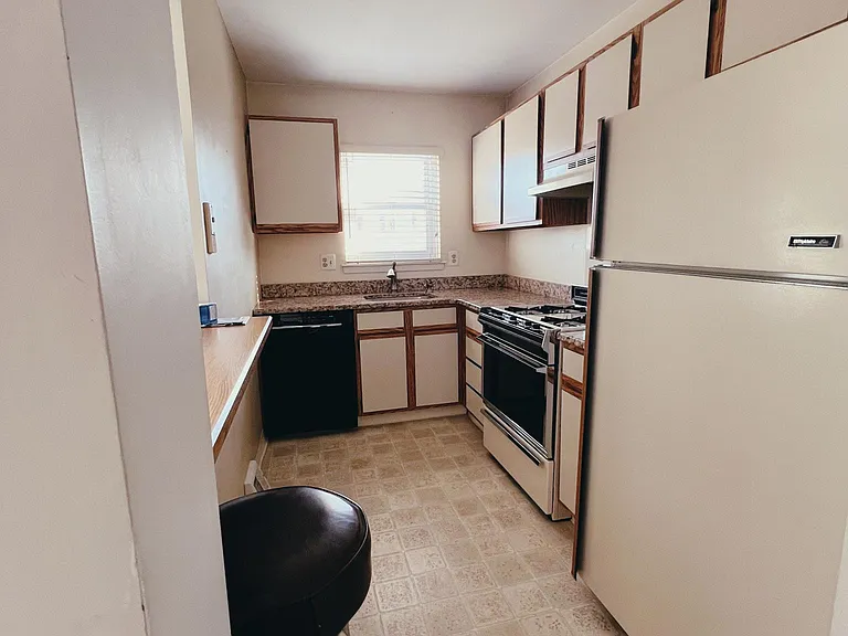9270 Jamison Ave #A — Photo 5