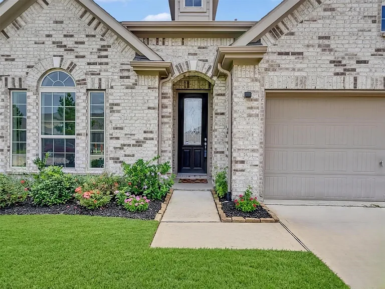 2643 Dry Creek Dr — Photo 3