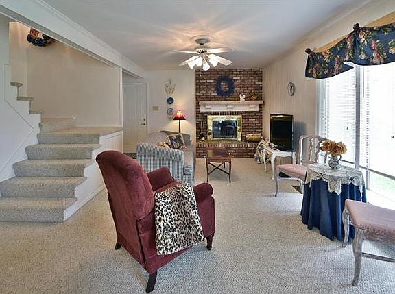 4th image of 14777 Plumas Dr