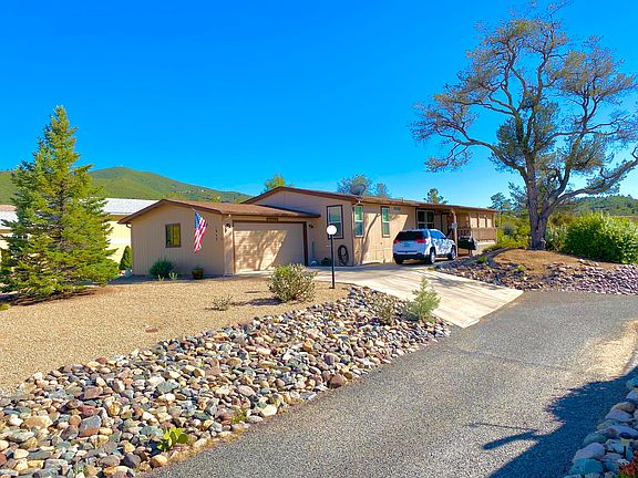 2nd image of 1977 E Mountain Hollow Dr