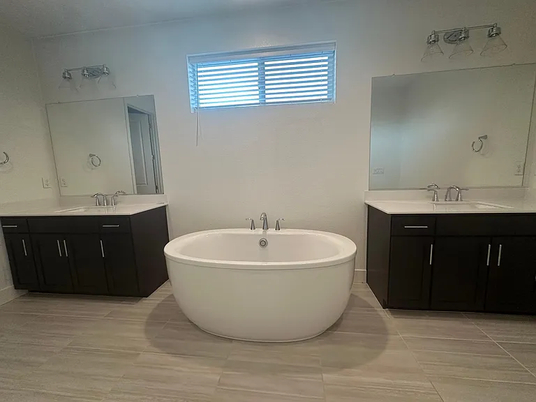 2918 Turner Ave — Photo 32