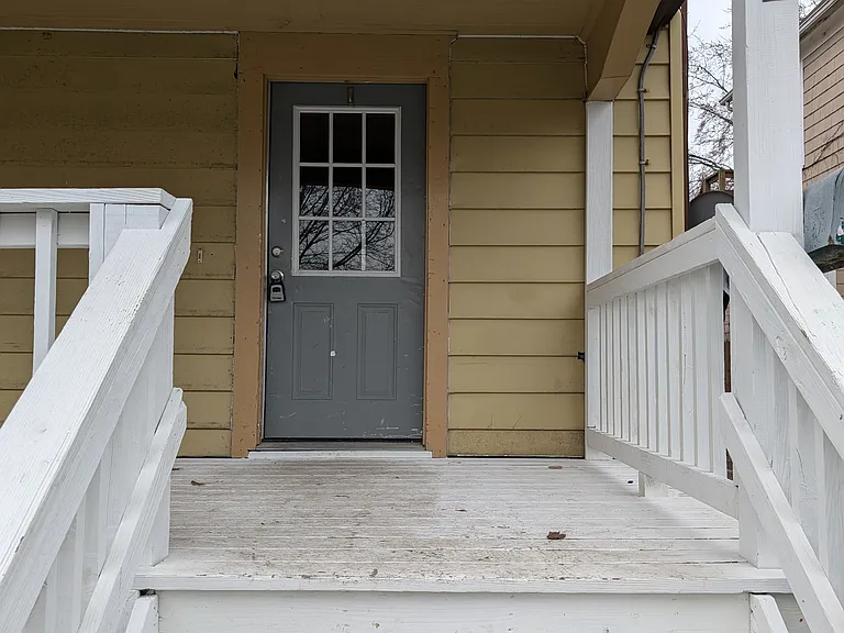 564 Carroll St — Photo 3