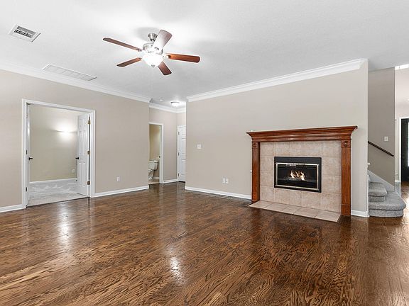 5th image of 2227 Buena Vista Ln