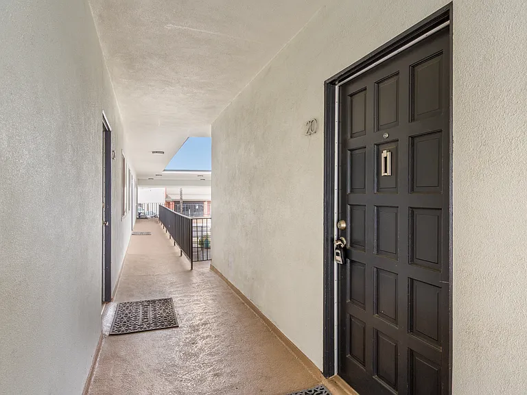 Riviera Apartment Homes — Photo 7