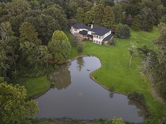 3rd image of 13147 Deerpath Way