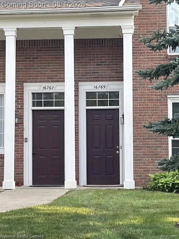 2 bed, 2.0 bath, 1490 sqft, $1,950 — Photo 1