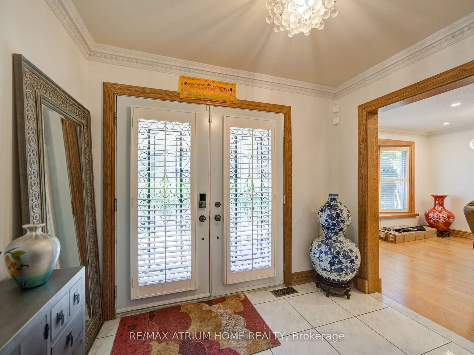 3 bed, $4,200 — Photo 2