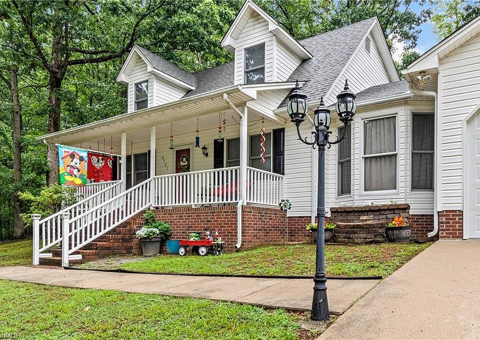 1st image of 4721 Whisper Oak Dr